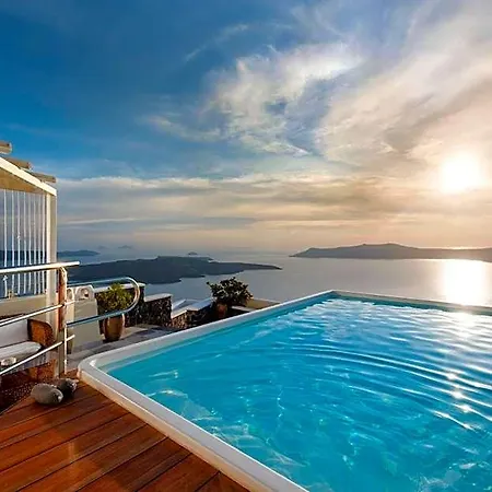 Hotel Vallas & Fira (Santorini)